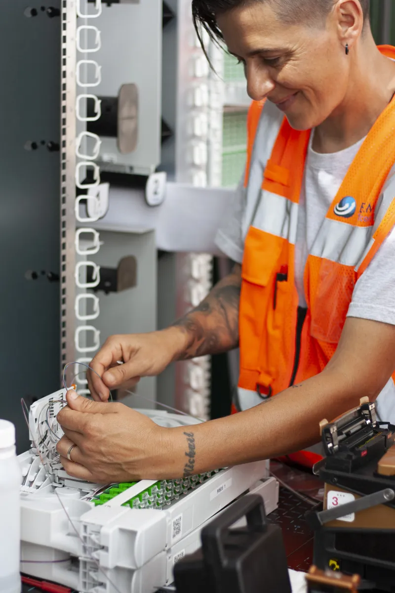 Photo technicien en lovage de cassette